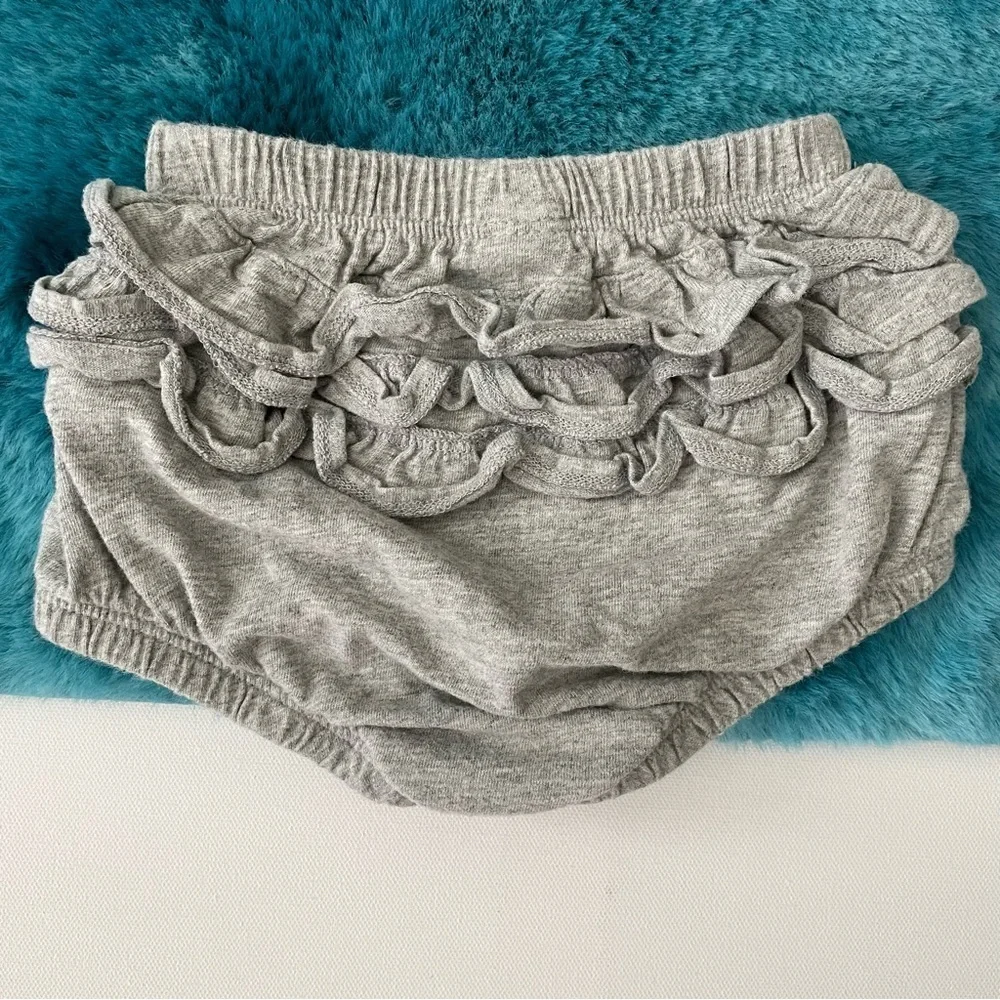 Old Navy Baby Girl Bloomer Size 6-12 Months